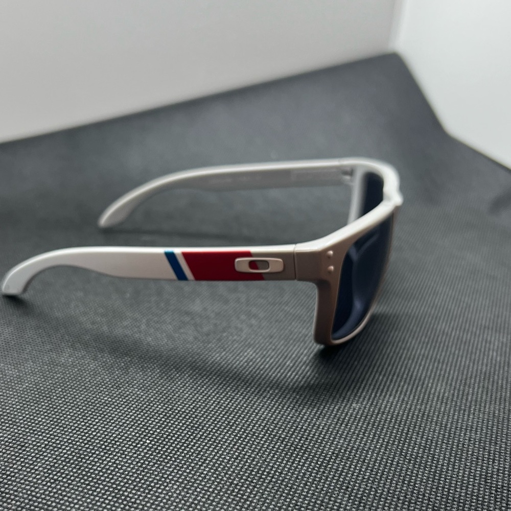 Men’s Oakley Holbrook Sunglasses